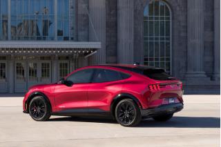 Τι αλλαγές φέρνει η Ford στην Mustang Mach-E ενόψει του 2025;