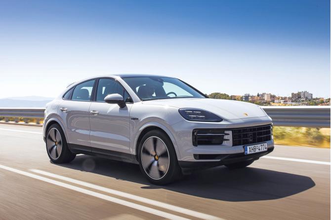 Porsche Cayenne Coupe E-Hybrid 470Ps 