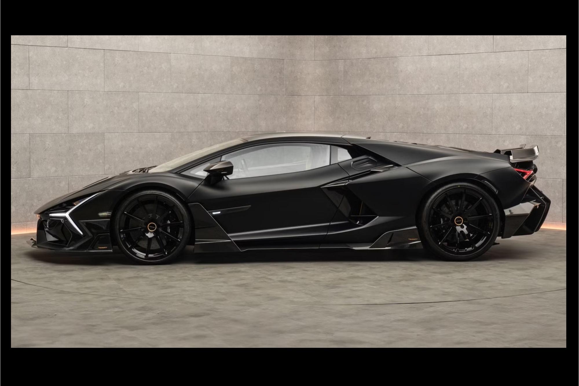 Mansory Initiate: Μια Lamborghini Revuelto από το Mad Max με 1.055 ίππους 